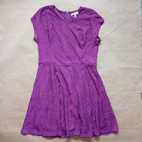 Candie's Dress Womens XL Magenta Short Sleeve Fit And Flare Knit Textured Skater - Picture 1 of 8